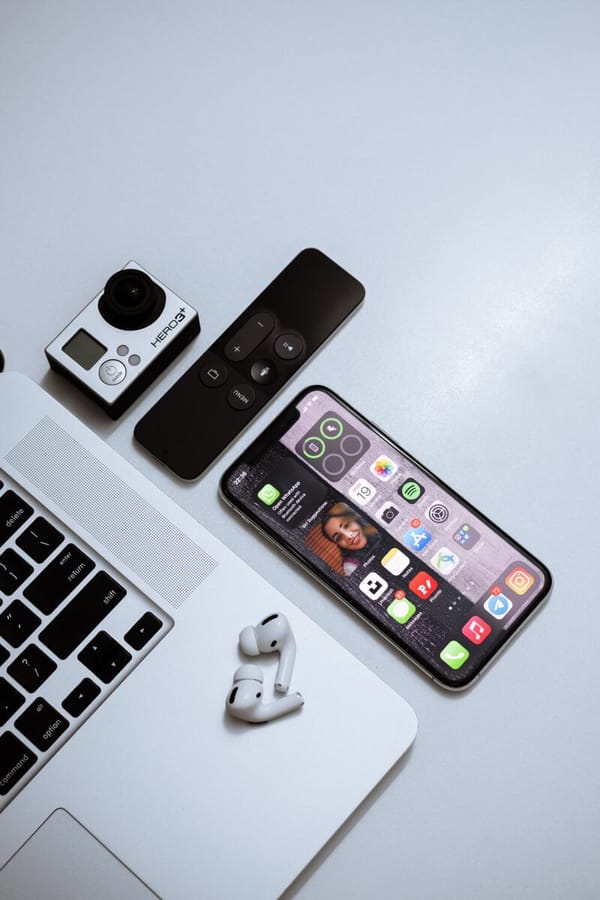 How to Use SwiftData in UIKit Apps